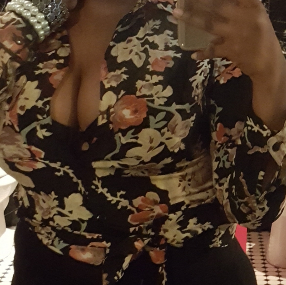 Button shirt - Picture 3 of 3